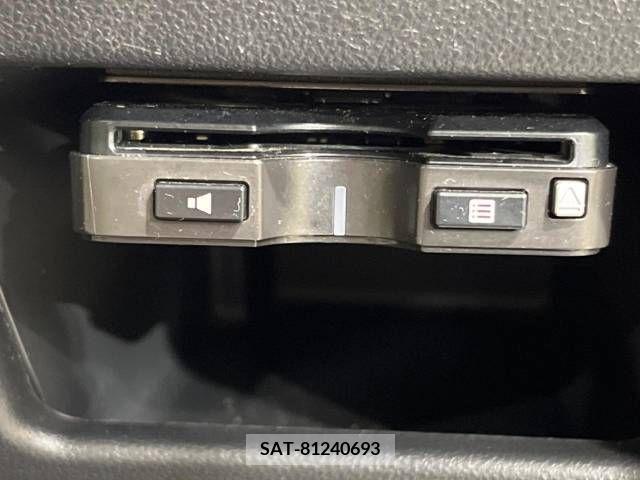 Daihatsu MOVE 2017-08 352385-6
