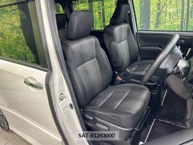 Toyota VOXY 2019-03 351019-8