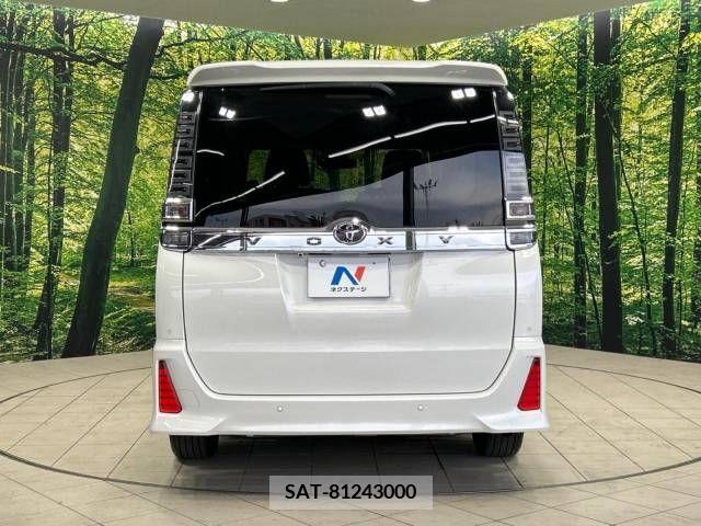 Toyota VOXY 2019-03 351019-16