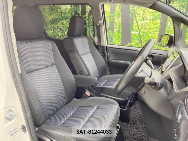 Toyota VOXY 2014-02 321385-11