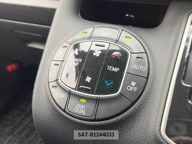 Toyota VOXY 2014-02 321385-9