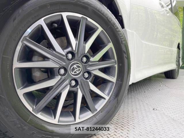 Toyota VOXY 2014-02 321385-16