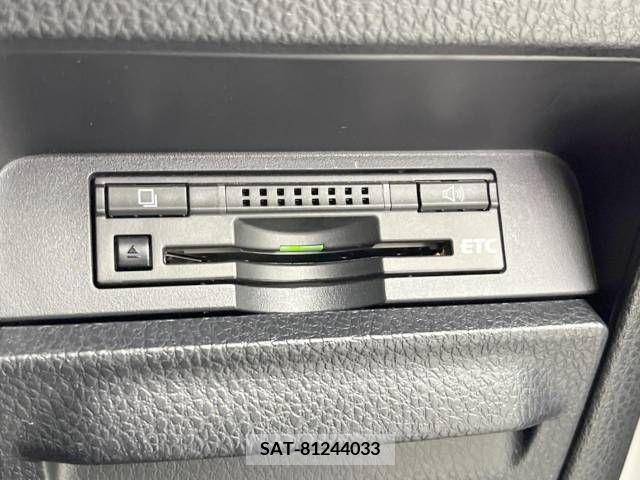 Toyota VOXY 2014-02 321385-6