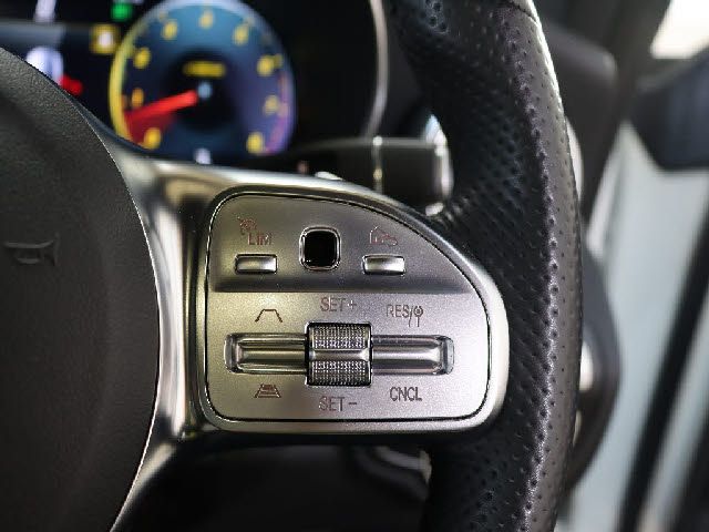 Mercedes Benz C-CLASS 2019-03 2085-16