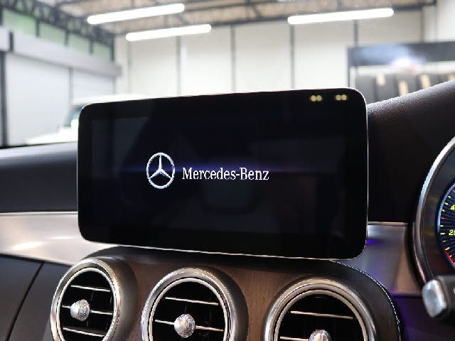 Mercedes Benz C-CLASS 2019-03 2085-9