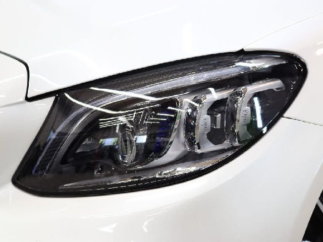Mercedes Benz C-CLASS 2019-03 2085-18