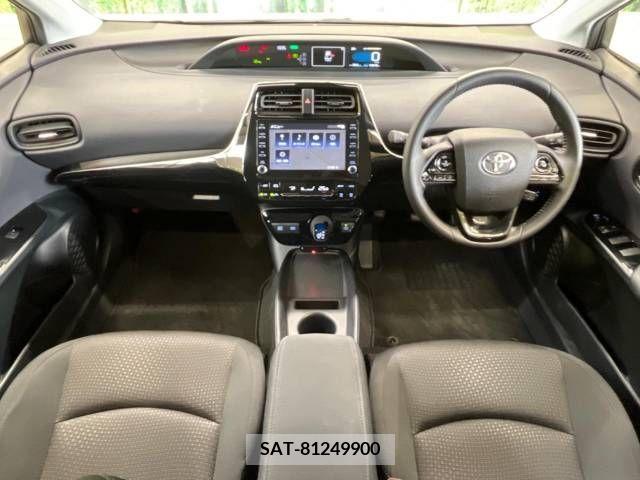 Toyota PRIUS 2022-07 322525-1