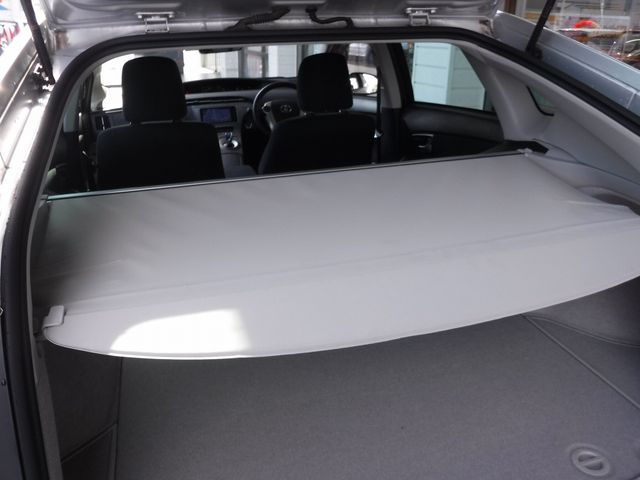Toyota PRIUS 2015-11 18897-18