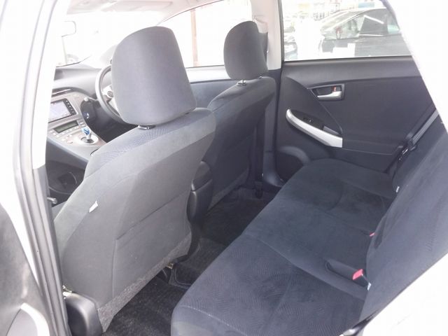 Toyota PRIUS 2015-11 18897-16