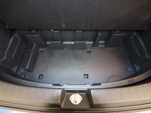 Suzuki SPLASH 2010-12 184726-9