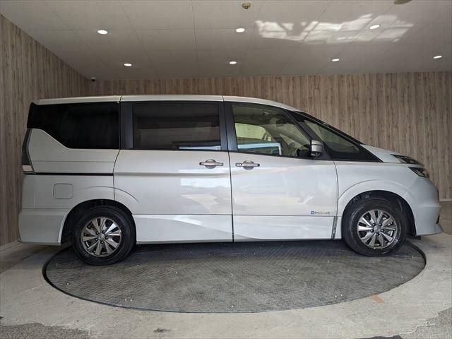 Nissan SERENA 2018-09 184665-3