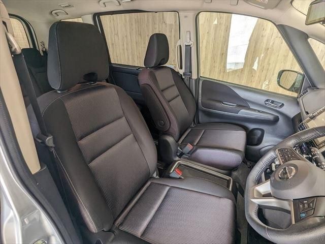 Nissan SERENA 2018-09 184665-19