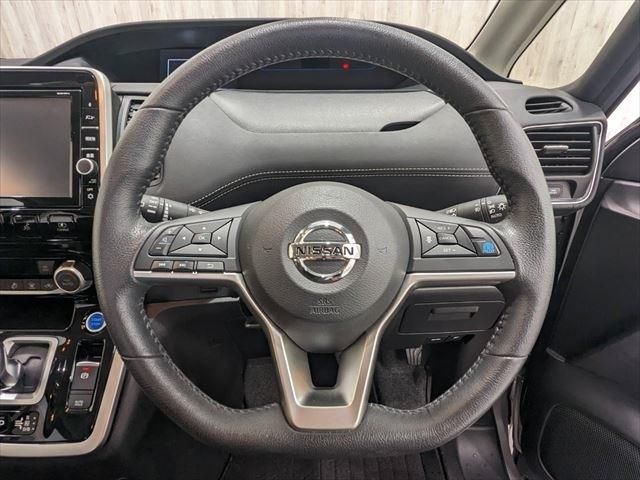 Nissan SERENA 2018-09 184665-26