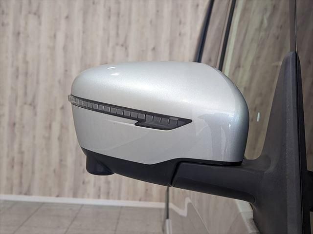Nissan SERENA 2018-09 184665-13