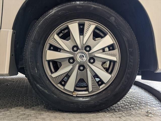Nissan SERENA 2018-09 184665-17