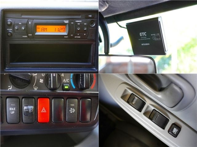 Toyota TOYOACE ROUTE VAN 2017-04 196067-27