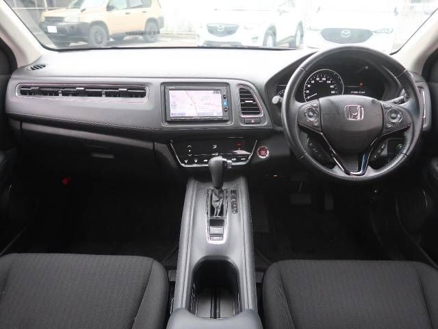 Honda VEZEL 2017-03 11593-1