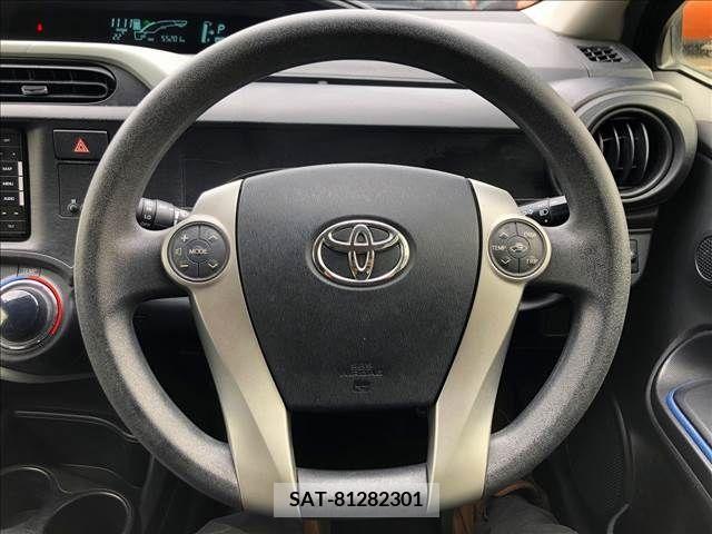 Toyota AQUA 2014-12 260133-12