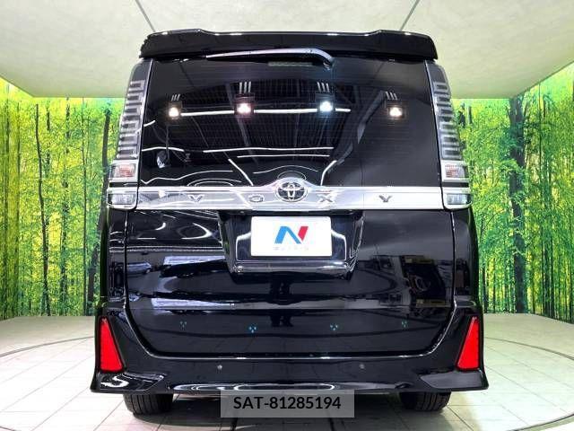 Toyota VOXY 2020-03 210374-15
