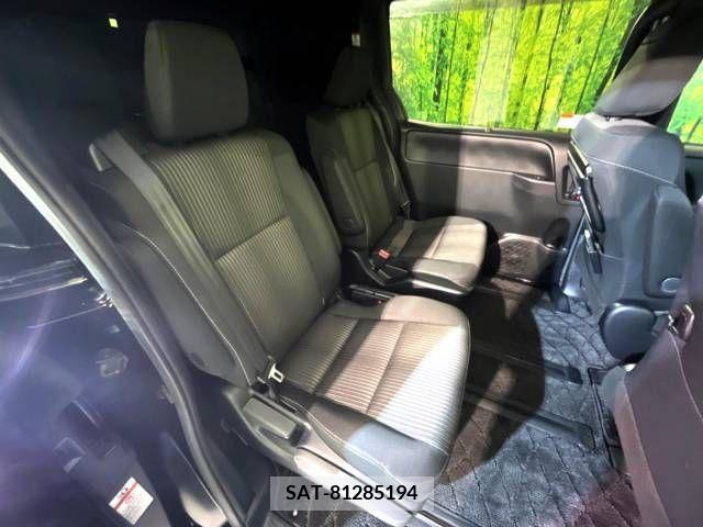 Toyota VOXY 2020-03 210374-8
