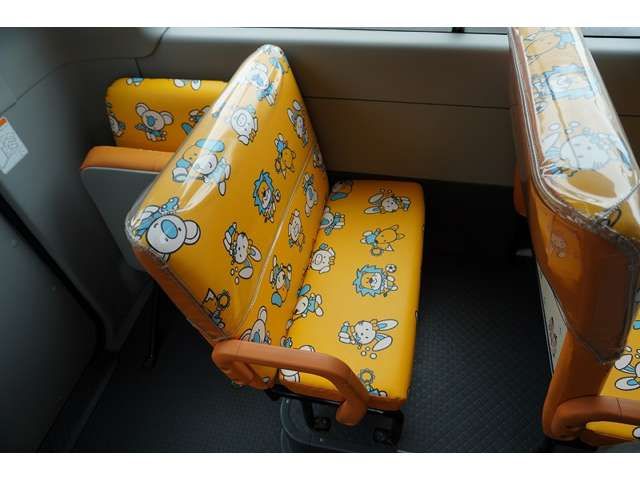 Toyota COASTER 2017-12 195613-18