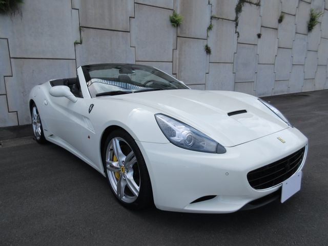 Ferrari California 30 2012-05 5677-10