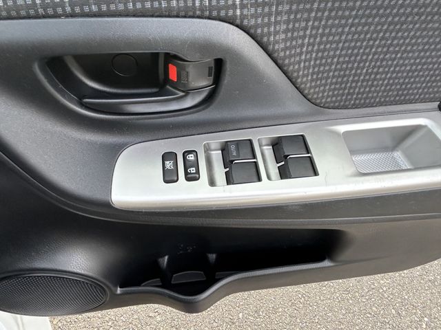 Toyota VITZ 2014-09 10323-20