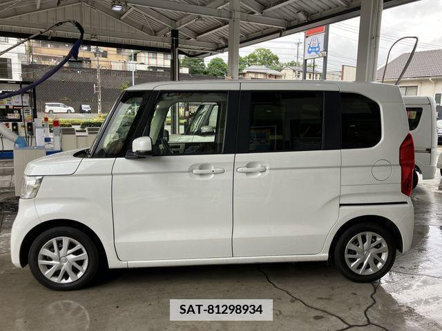 Honda N BOX 2022-06 346341-7