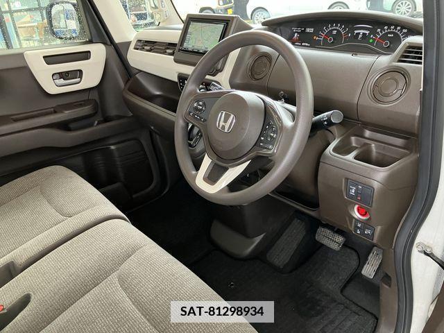 Honda N BOX 2022-06 346341-11
