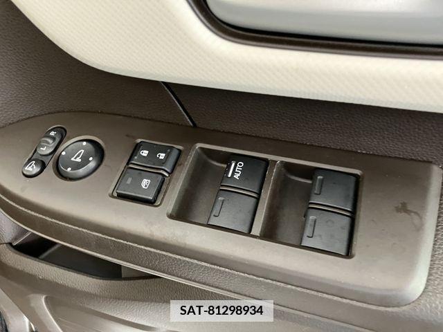 Honda N BOX 2022-06 346341-27