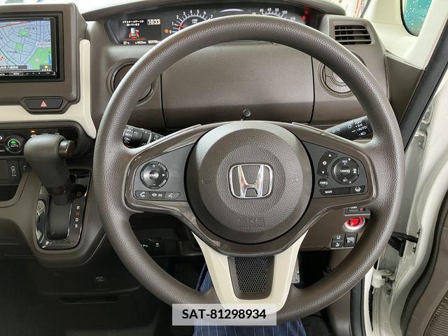 Honda N BOX 2022-06 346341-15