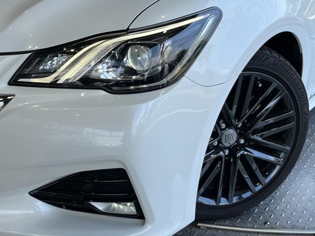 Toyota CROWN SEDAN 2017-05 186308-4