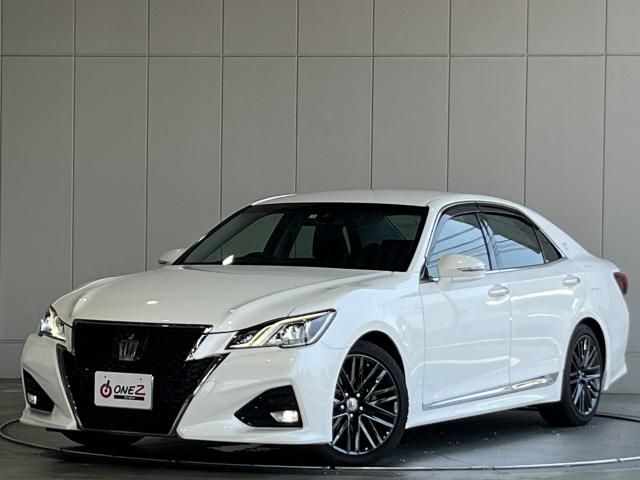 Toyota CROWN SEDAN 2017-05 186308-0