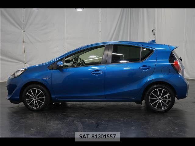 Toyota AQUA 2017-09 260517-14