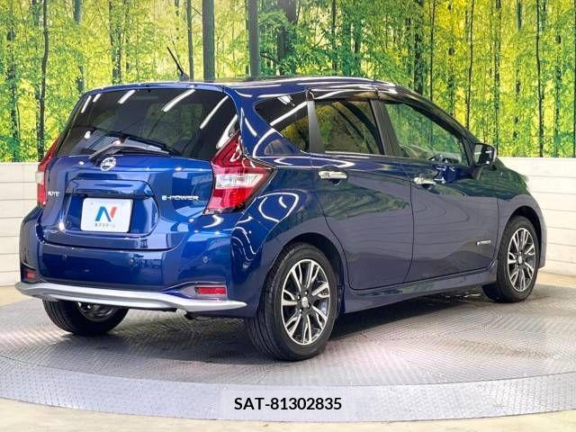 Nissan NOTE 2018-10 305450-17