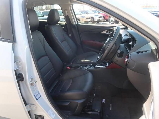 Mazda CX-3 2015-03 10239-8