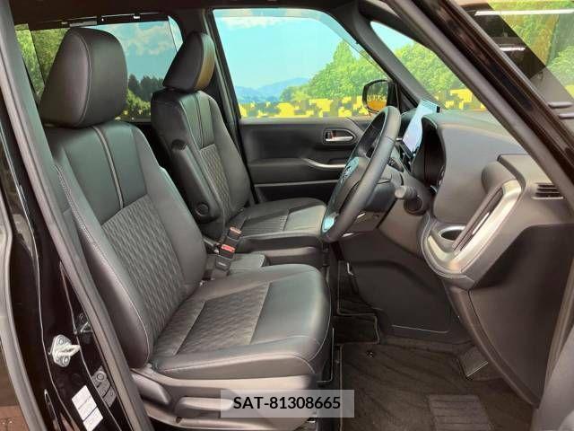 Toyota NOAH 2022-06 279511-7