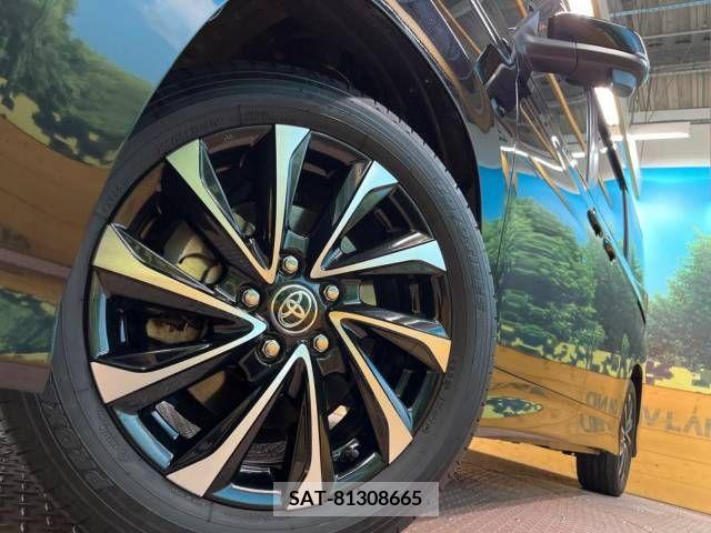 Toyota NOAH 2022-06 279511-13