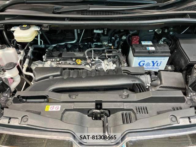 Toyota NOAH 2022-06 279511-18