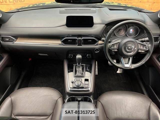 Mazda CX-8 2018-03 266221-1