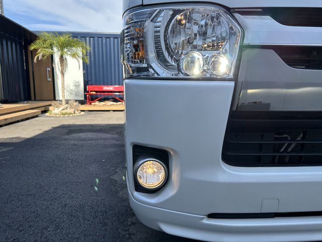 Toyota HIACE VAN 2019-05 183387-12