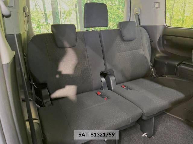 Toyota NOAH 2015-10 335665-10