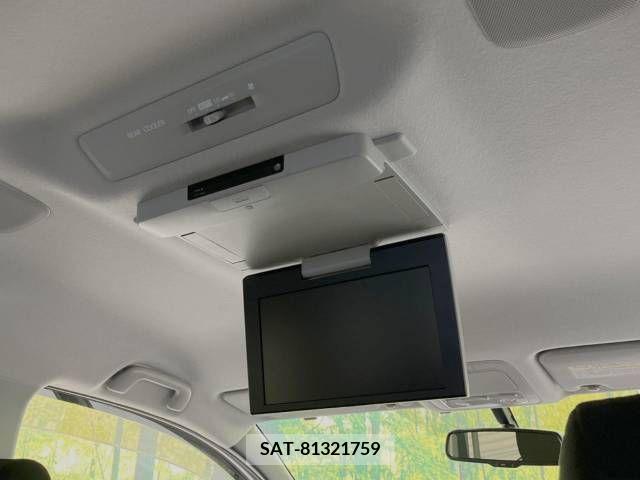 Toyota NOAH 2015-10 335665-2