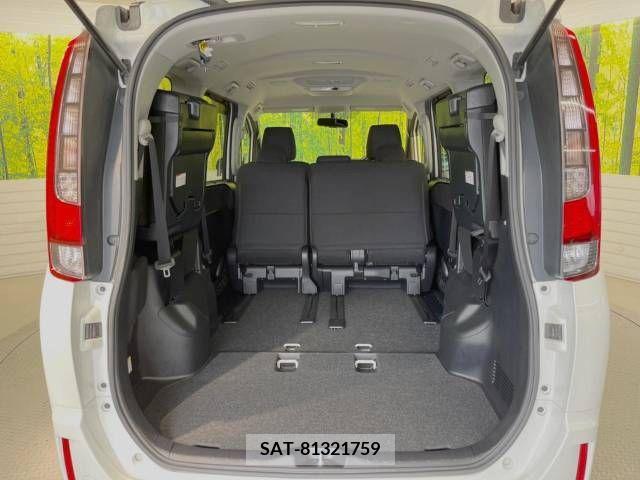 Toyota NOAH 2015-10 335665-11