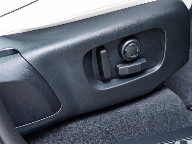 ROVER RANGE ROVER 2022-09 182361-13
