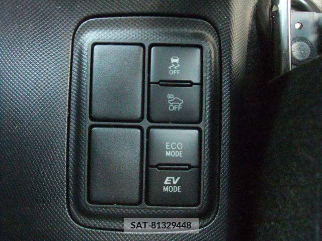 Toyota AQUA 2017-03 217191-6