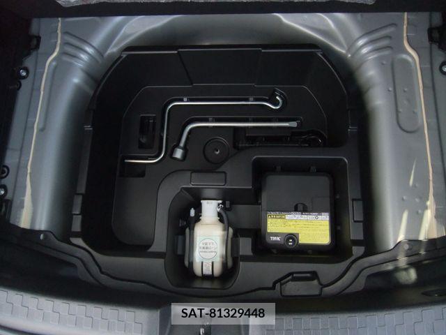 Toyota AQUA 2017-03 217191-16
