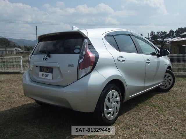 Toyota AQUA 2017-03 217191-2
