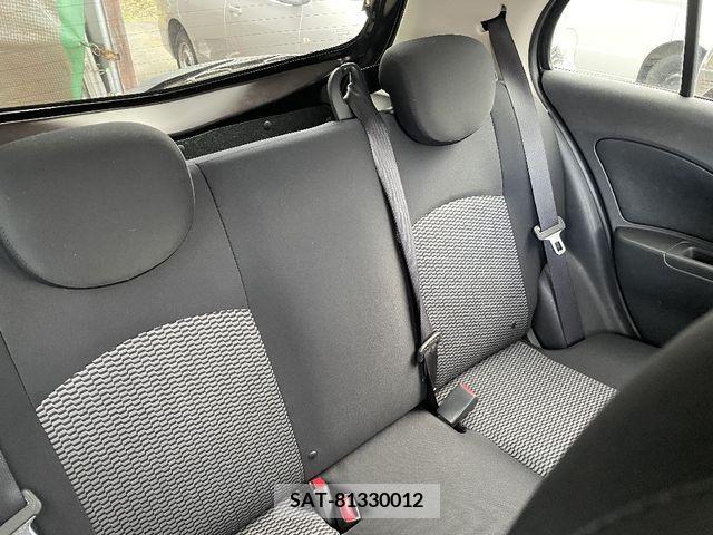 Nissan MARCH 2017-01 372584-6