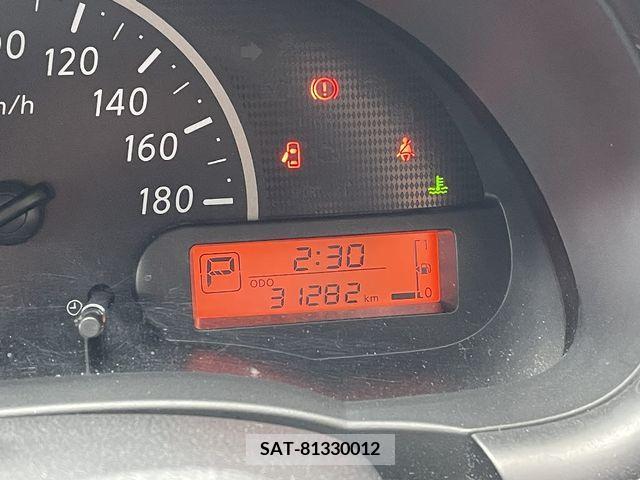 Nissan MARCH 2017-01 372584-22